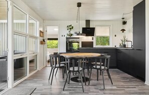 Dining - Stunning home in Bogense with WiFi (Bogense)