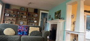 Living area - Classic old Ballard home with all modern conveniences-Swim Spa and  sauna (Seattle)
