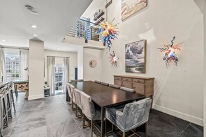 Dining - Luxury Home | Old City | Hosted StayRafa | Parking (Philadelphia)