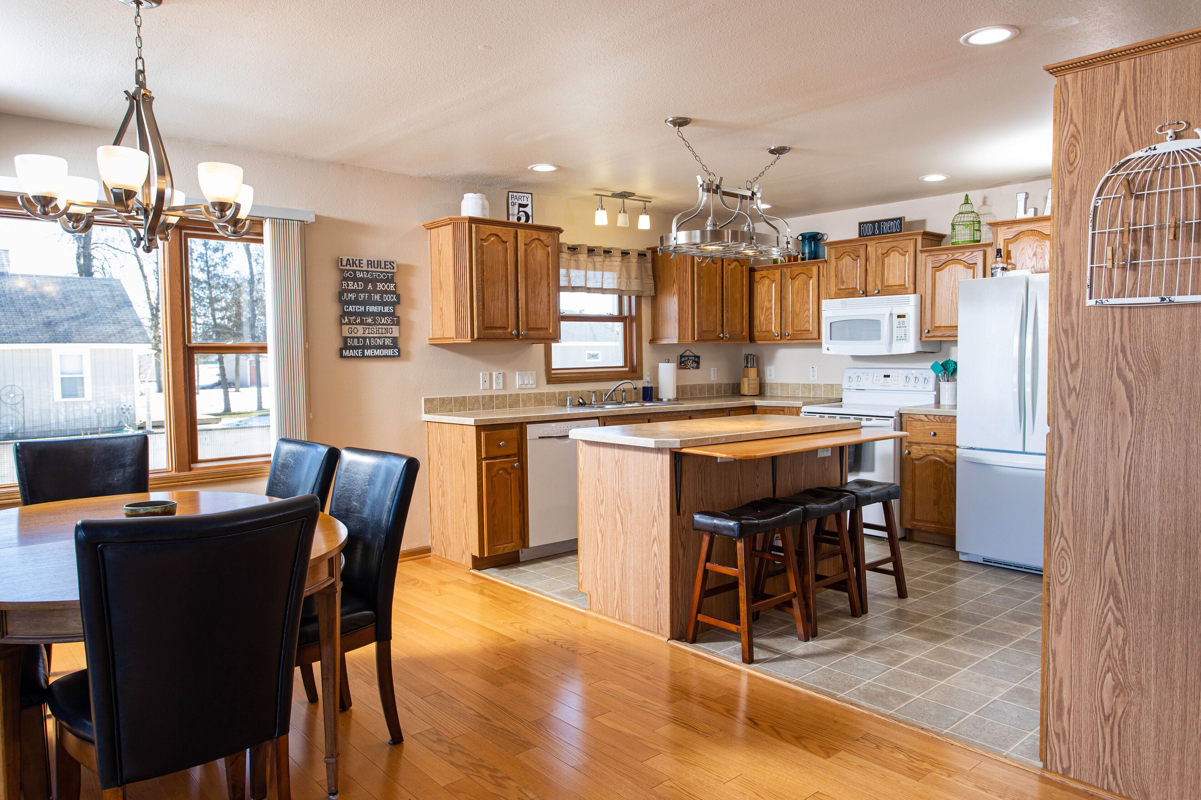Plenty of room for family and friends at our home on full rec Shawano Lake! 