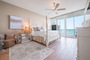 4 habitaciones, tabla de planchar con plancha, wifi y ropa de cama 