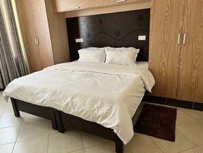 1 Schlafzimmer, Bügeleisen/Bügelbrett, kostenloses WLAN, Bettwäsche