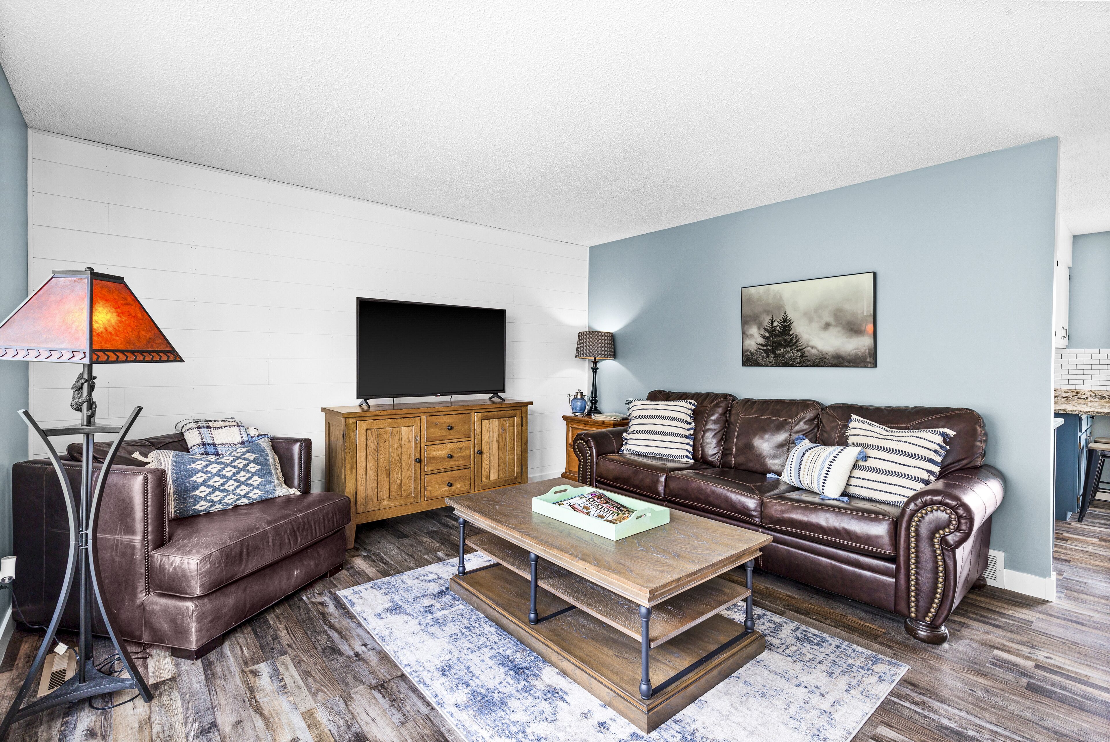 Lakeside Retreat Offering Serene Views, Water Adventures, and Lasting Memories!