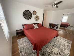2 bedrooms, desk, iron/ironing board, WiFi