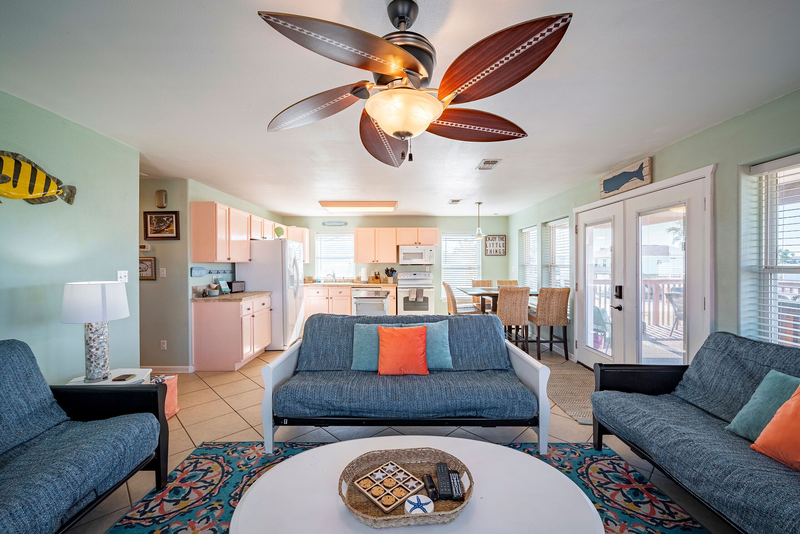 “Reel TipSea”- Bay View! Walk to Beach & Canal!