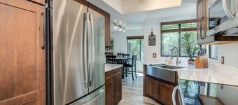 Casa de la Paloma -  Peaceful Golf Course Luxury Retreat