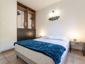2 chambres, fer et planche Ă repasser, accĂšs Internet