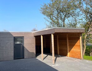 Unclassified image, 3 of 13, button