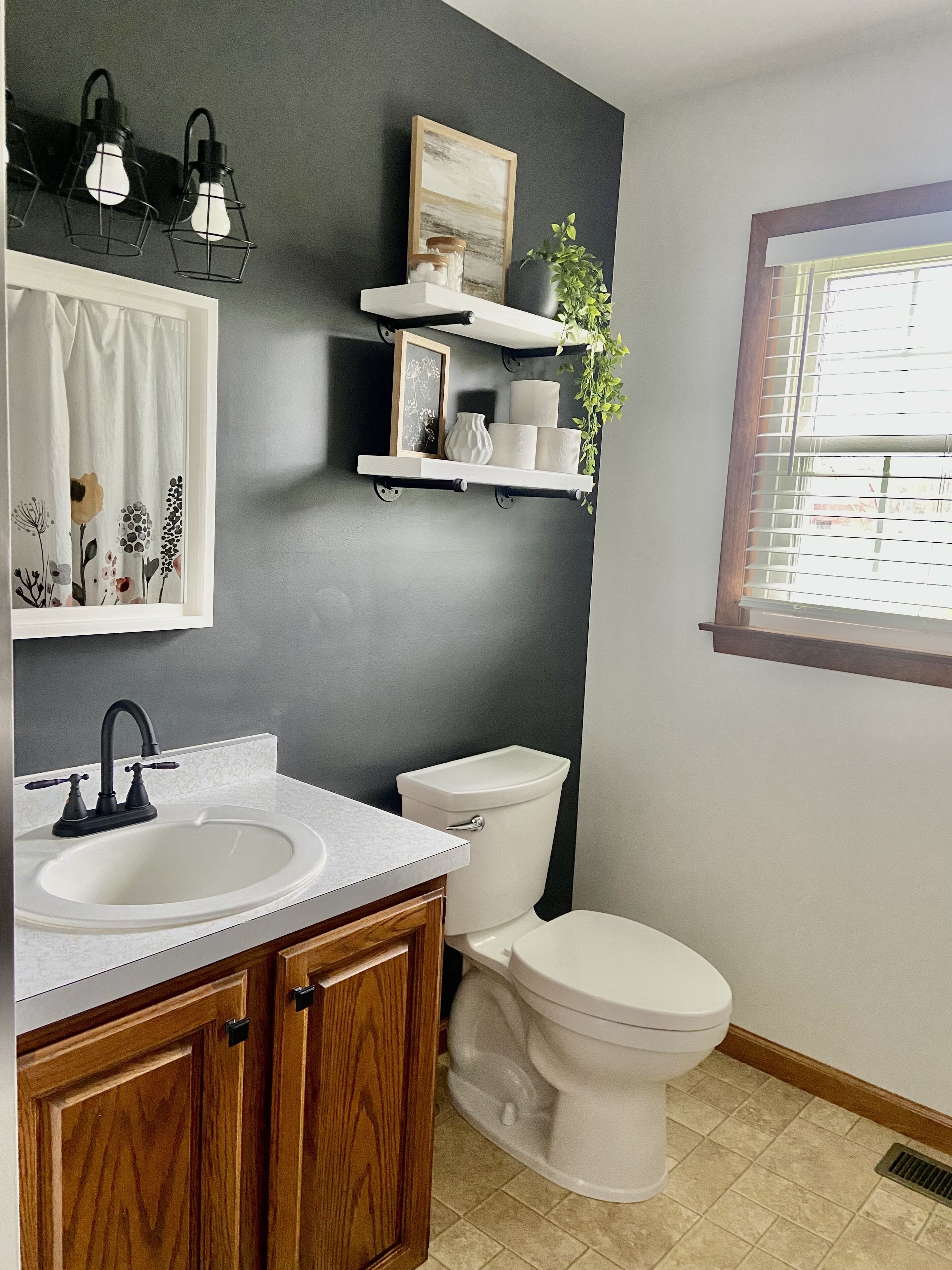 Country Getaway, 2- bedroom, Jacuzzi, fire ring