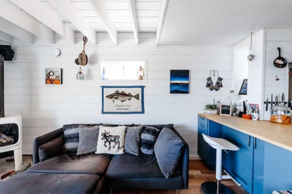 Contemporary Saltbox on The Labrador Sea - 1 hr from St. John's