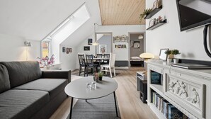 TV, DVD-spiller og stereoanlegg