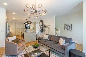 TV, bordtennis og strømmetjenester