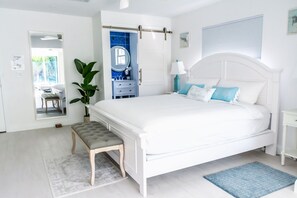 4 bedrooms, iron/ironing board, free WiFi, bed sheets - Villa Aqua Azzurra. Pool Heater. Kids Welcome (Satellite Beach)