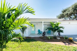 Exterior - Villa Aqua Azzurra. Pool Heater. Kids Welcome (Satellite Beach)