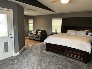 3 quartos, ferros/tábuas de passar roupa, berço de viagem, Wi-Fi