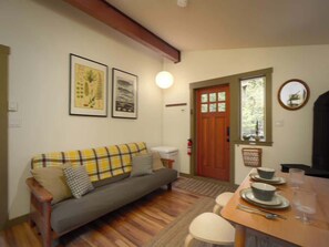 Fernseher, Kamin, Streaming-Dienste