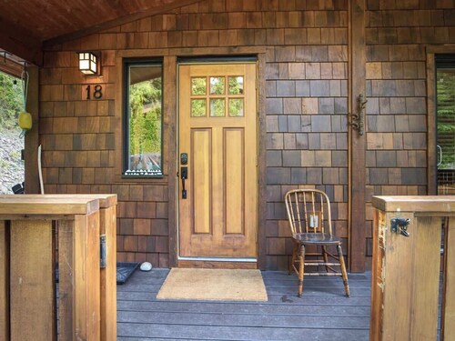 The Rocky Knoll | Garden View | Pet Friendly