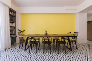 Reception - pickle alley 8 (Tainan)