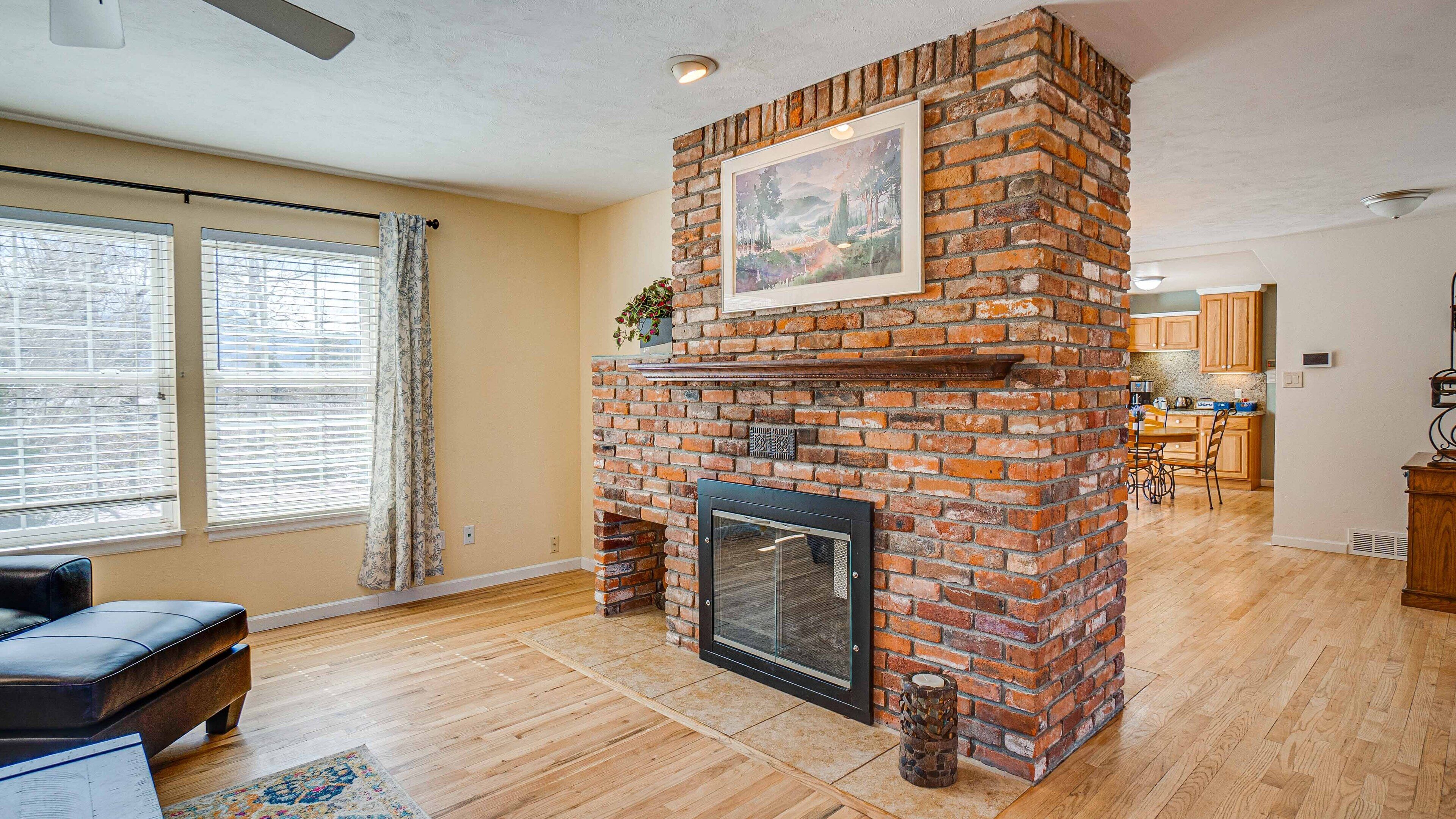 Wonderful 4 bedroom home in a rural neighborhood, but close to everything!