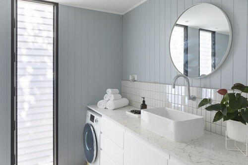 Circa 1890 - Hawthorn East Terrace With Secure car Parking