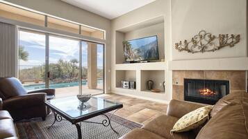 TV, fireplace, DVD player