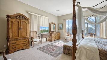 2 bedrooms, desk, iron/ironing board, WiFi