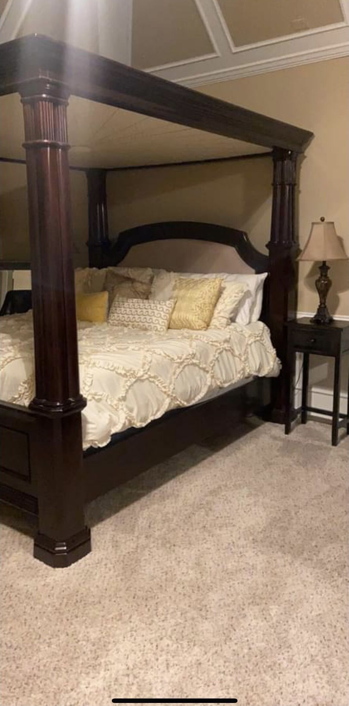 Studio apartment in Gated Community ~ 15 minutes from DFW Airport/Six Flags