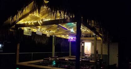 Menas Retreat: Close to beaches, night life, and relaxation