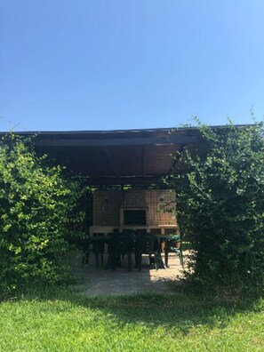 Outdoor dining - Villa swimming pool for exclusive use - wi-fi (Solarino)