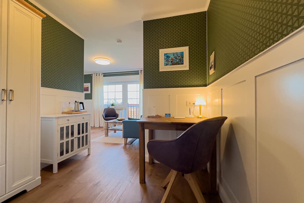 Double Room, Ensuite ("Heidestube") | Desk, free WiFi, individually decorated, individually furnished