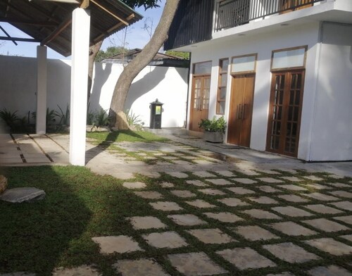 Brand new cozy apartment in Ratmalana