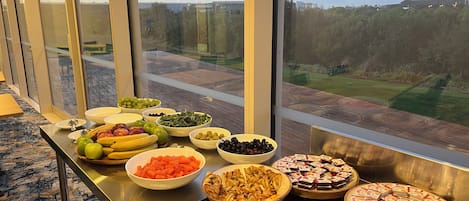 Petit déjeuner buffet compris tous les jours