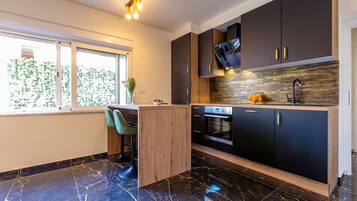 48-inch LED TV with cable channels, TV, heated floors