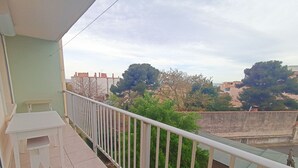 Unclassified image, 5 of 20, button - Bright 4-room apartment with balcony in Sète (Sète)