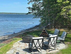 Property grounds - Beachcomber Cottage-Oceanfront! (Surry)