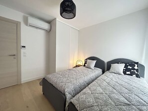 1 bedroom, wheelchair access - Modern Apt, 4 Guests, Terrace, AC, Sainte-Maxime (Sainte-Maxime)
