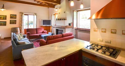 Lovely home in Arezzo with WiFi
