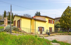 Exterior - Lovely home in Arezzo with WiFi (Arezzo)