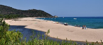Casa OLMUCCIO400 mètres de la plage, piscine, 4 chambres, 9 couchages