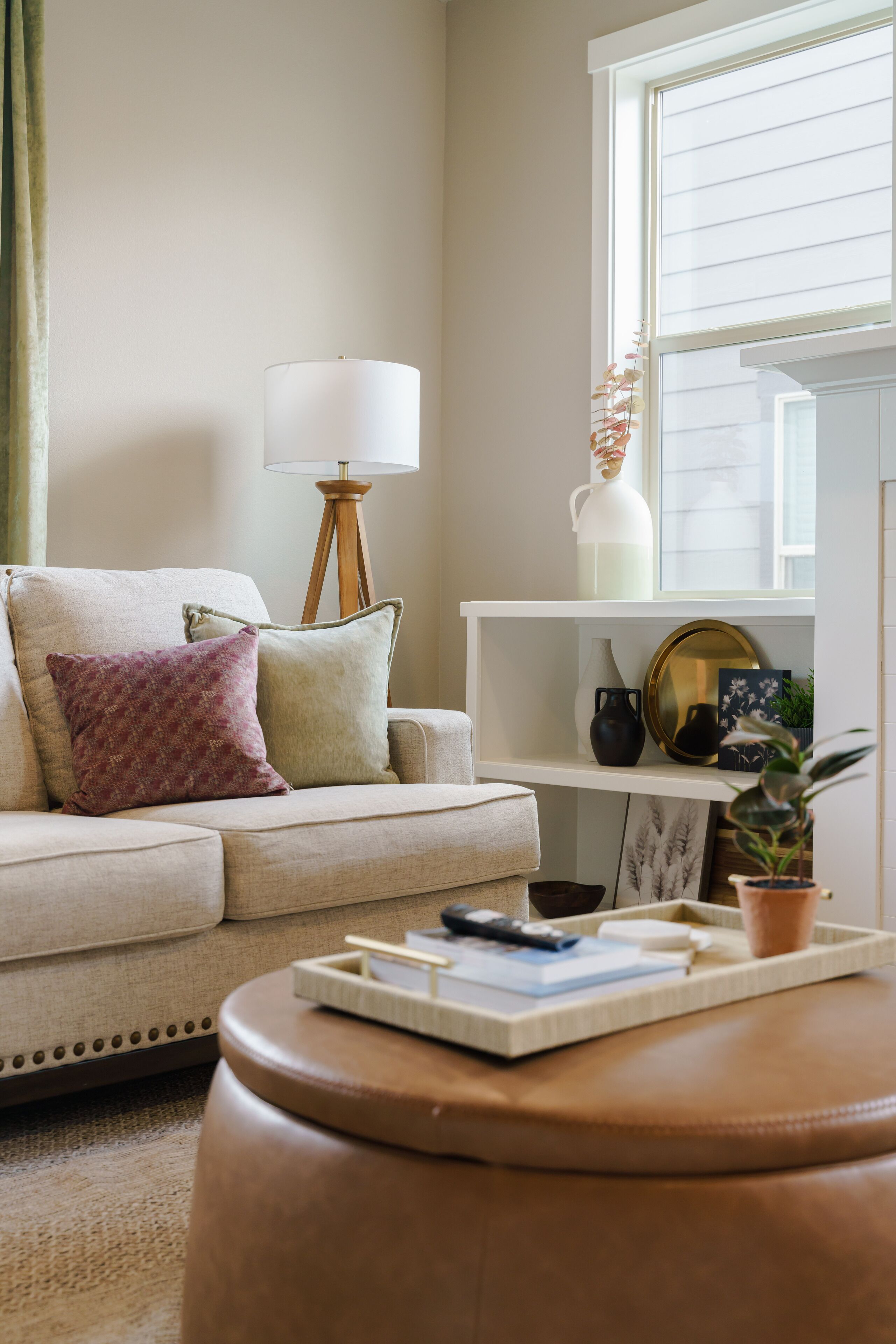 BRAND NEW home, King beds, Gaming garage, 5bdrm!