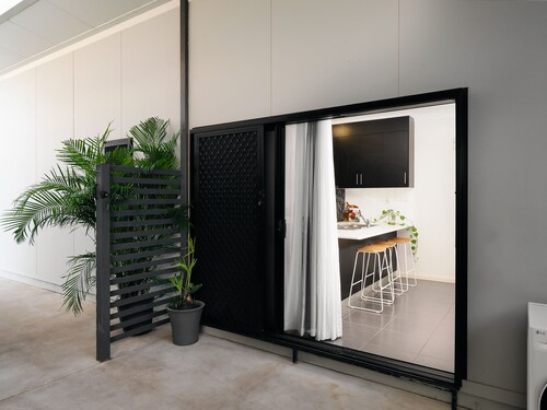 Modern Furnished Guesthouse