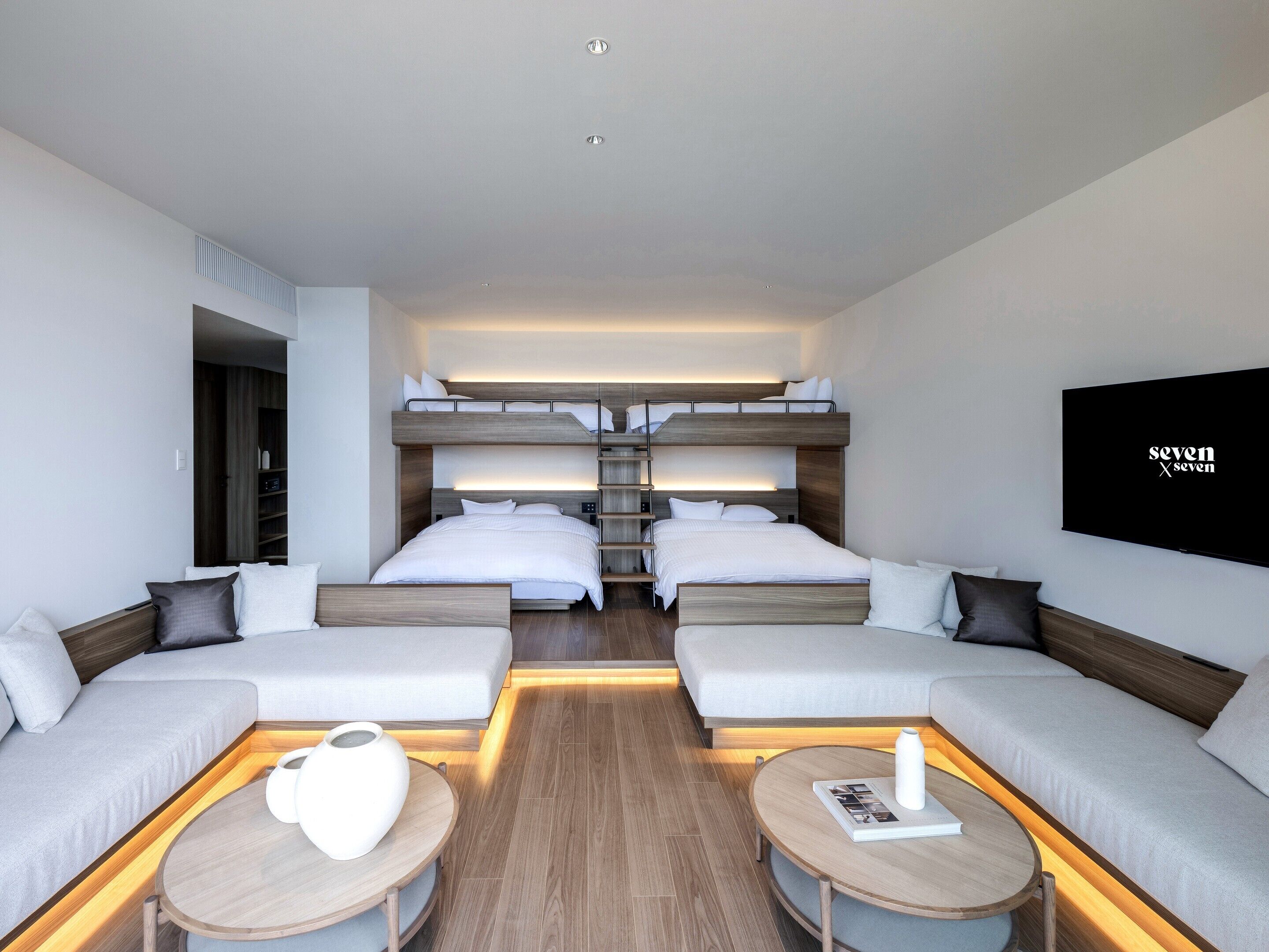 Bunk Suite with View Bath,Non Smoking | In-room safe, blackout drapes, free WiFi, bed sheets