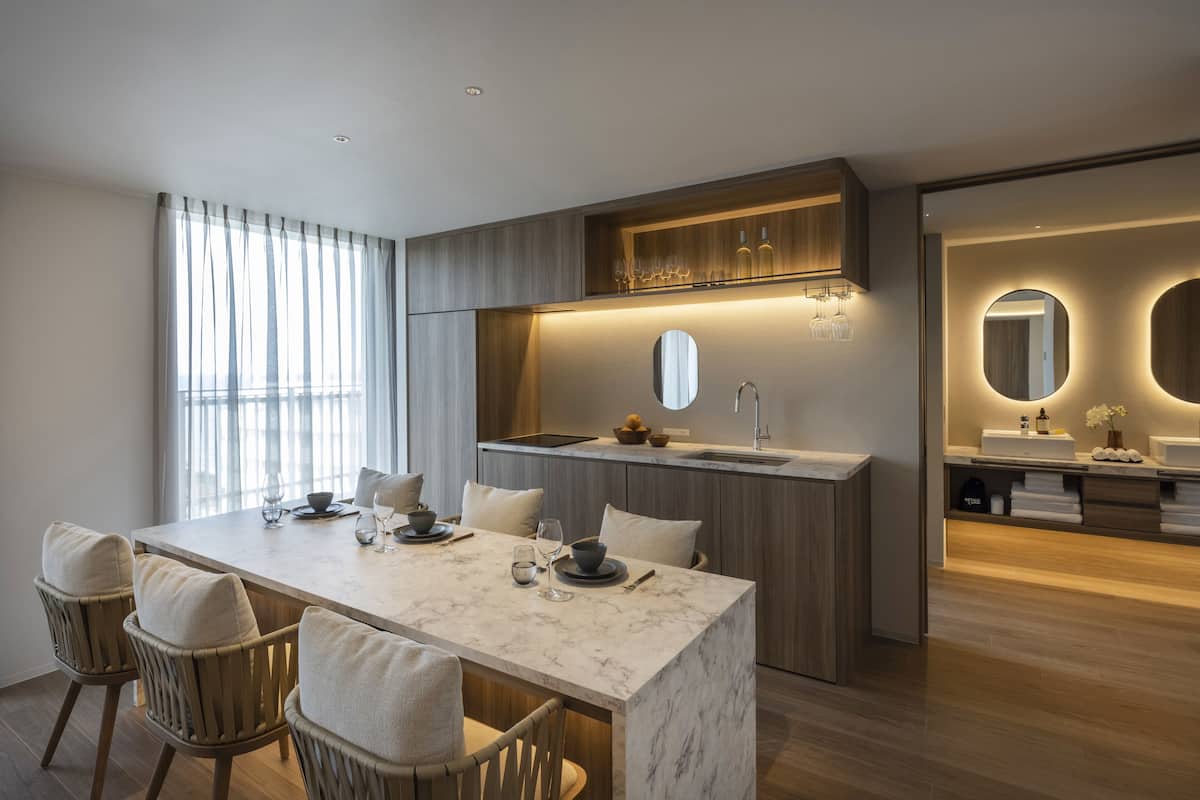 Rooftop Jaccuzi Suite Deluxe,Non Smoking | Private kitchen | Fridge, microwave, freezer