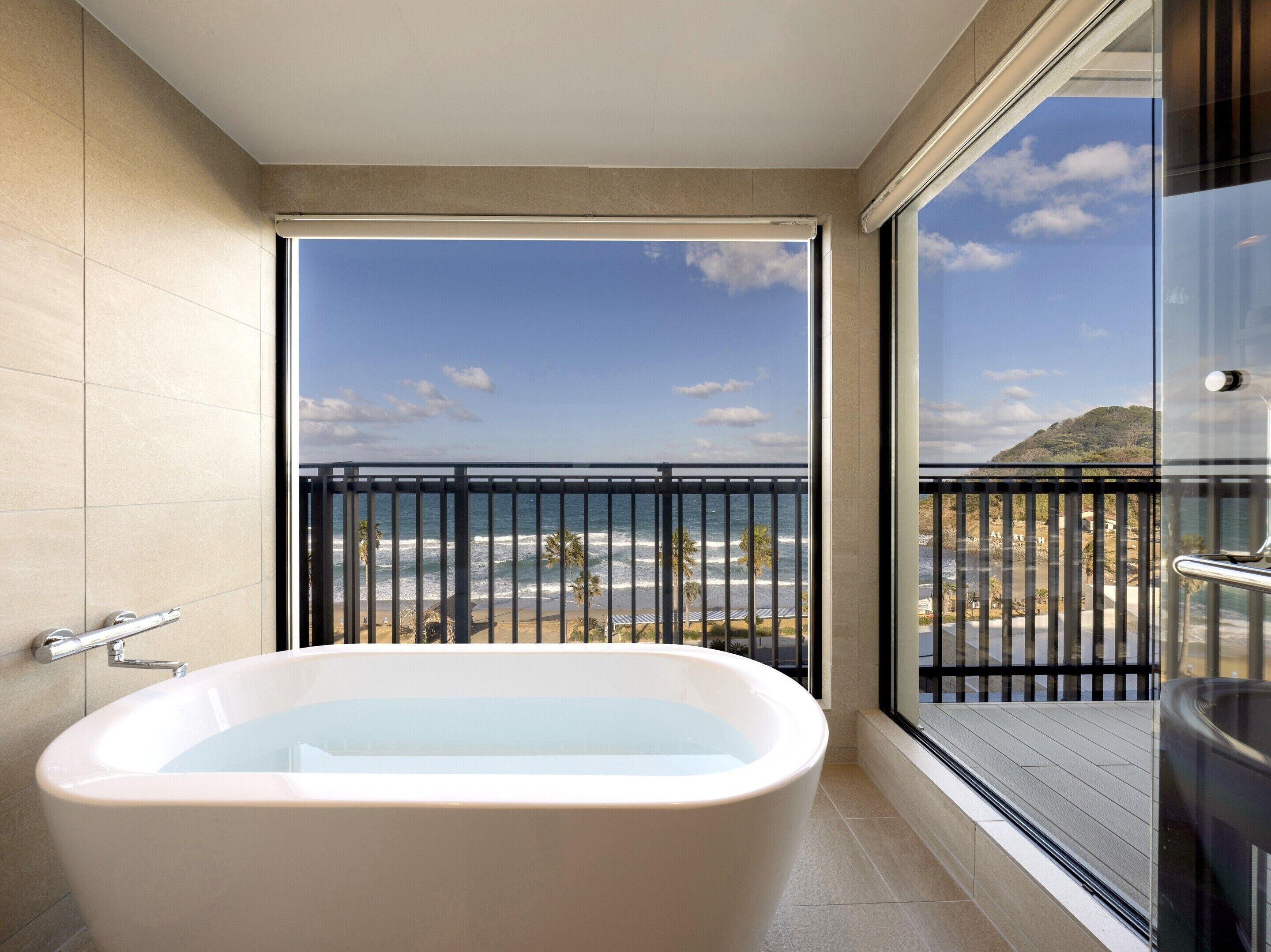 Suite with View Bath,Non Smoking | Bathroom | Separate bathtub and shower, deep-soaking bathtub, free toiletries