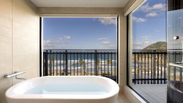 Suite with View Bath,Non Smoking | Bathroom | Separate tub and shower, deep soaking tub, free toiletries, hair dryer