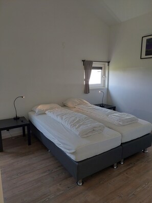 3 camere, Wi-Fi, lenzuola