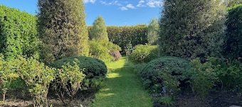 Church View, Church Farmhouse - Idyllic Countryside Getaway