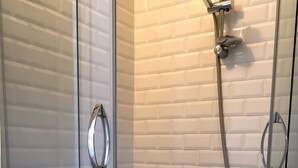 Deluxe-Doppelzimmer | Badezimmer