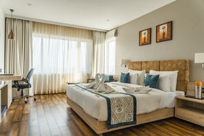 Ropa de cama de alta calidad y tabla de planchar con plancha 