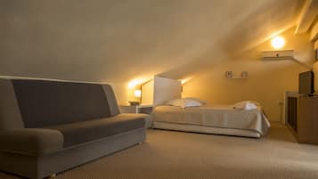 In-room safe, free WiFi